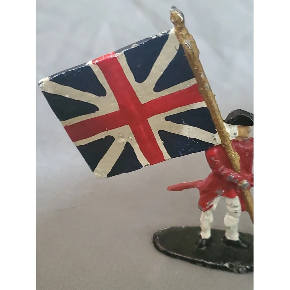 Revolutionary War British Hand Painted Flats Lead Toy Soldier Flag Bearer